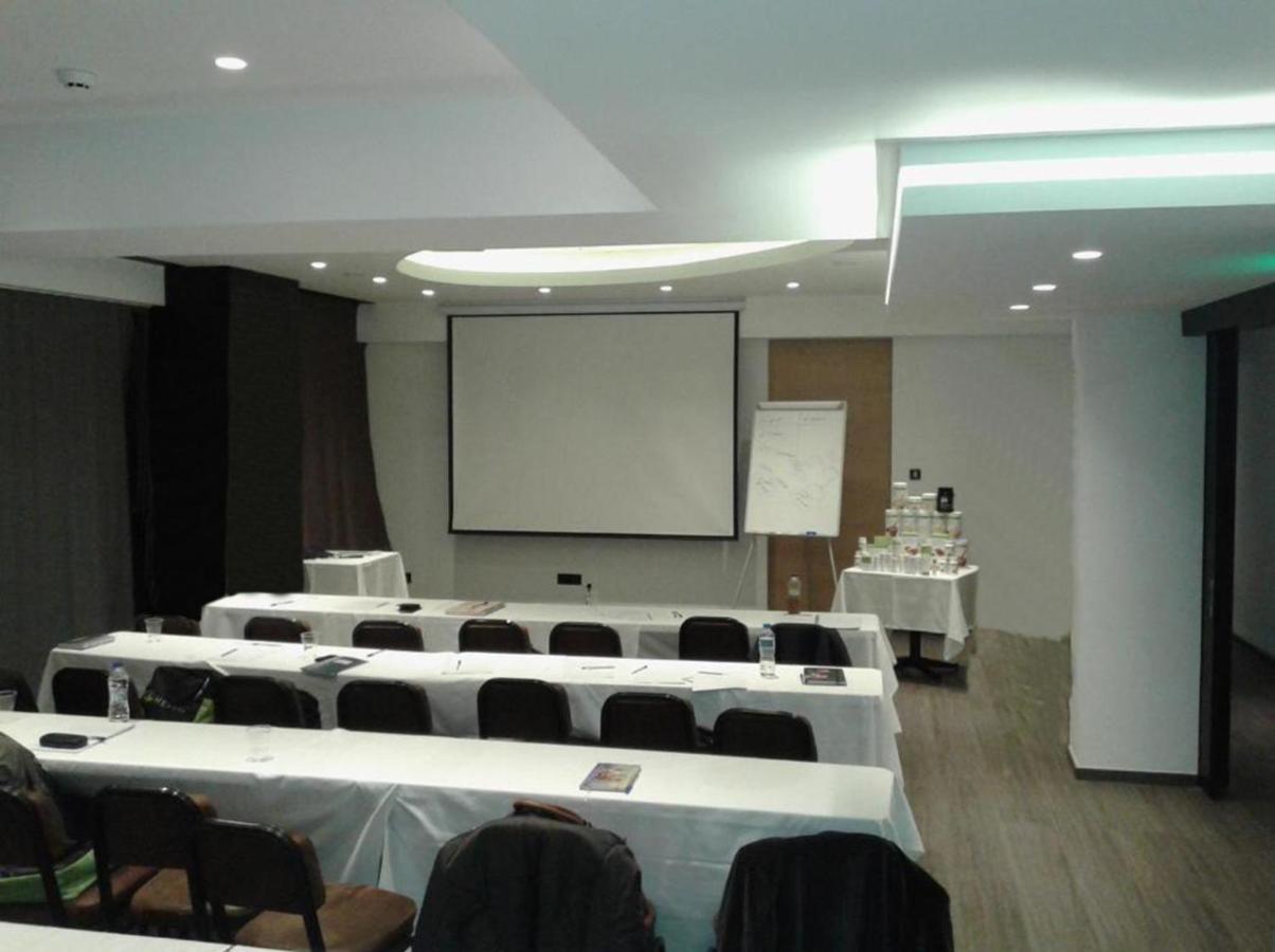 Adonis City Hotel Patras Eksteriør billede