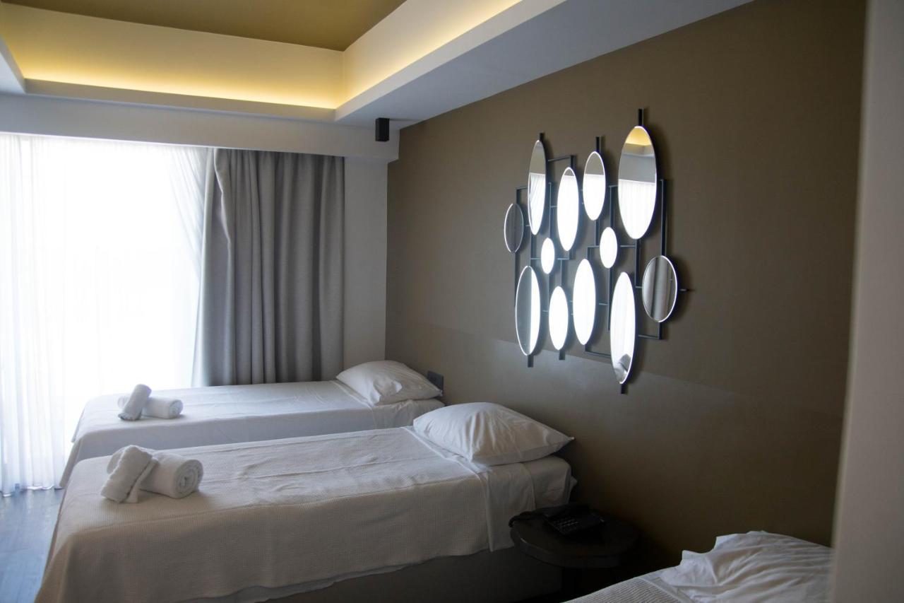 Adonis City Hotel Patras Eksteriør billede