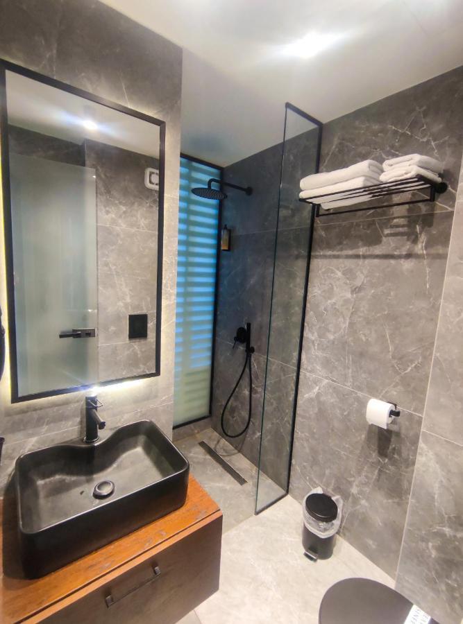 Adonis City Hotel Patras Eksteriør billede