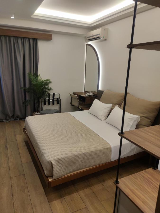 Adonis City Hotel Patras Eksteriør billede